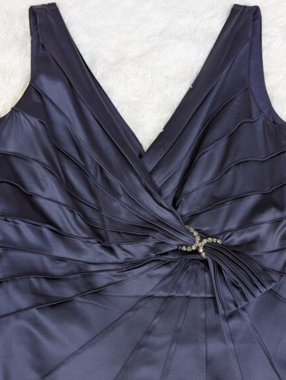 Jones New York Purple Satin V-Neck Midi Dress with Rhinestone Accent - Picture 6 of 9